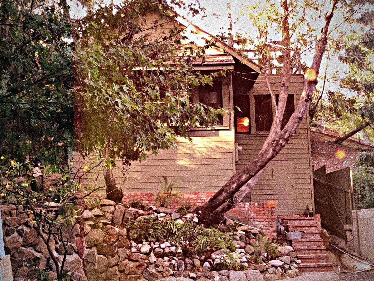 Joni Mitchell’s house in Los Angeles, from 1969 until 1974. Photo by Fisches Nachtgesang, courtesy of Wikimedia Commons.