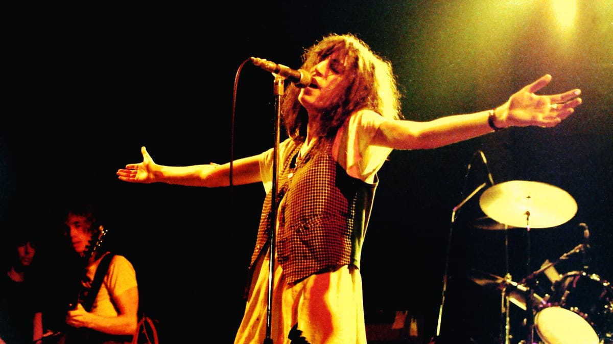 Patti Smith Remains Herself While Becoming Everyone Else Post feature image